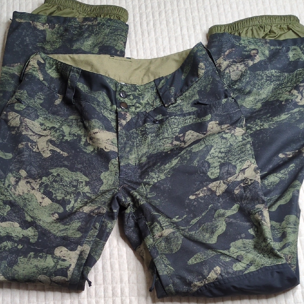 Camouflage Dakine Snowboard/Ski Pants